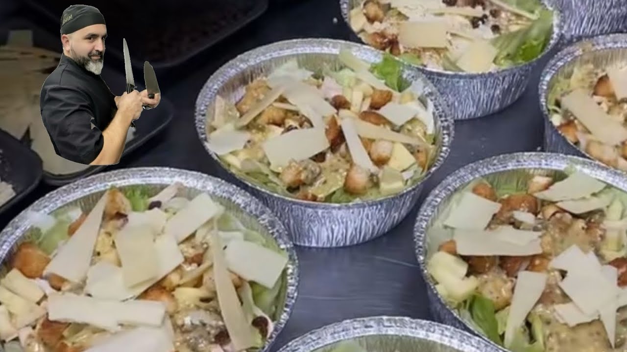 MI ENSALADA PREFERIDA CON SALSA CESAR.