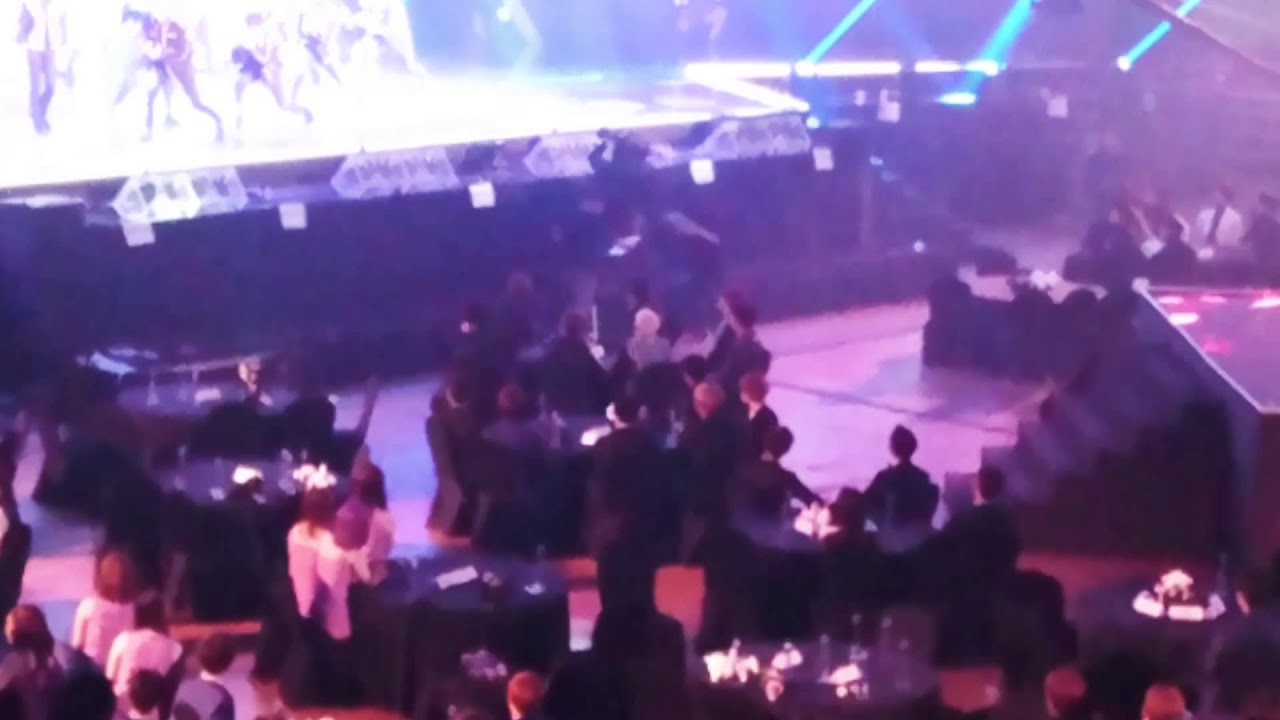 2017 Asia Artist Award MONSTA X reaction to EXO (전야)