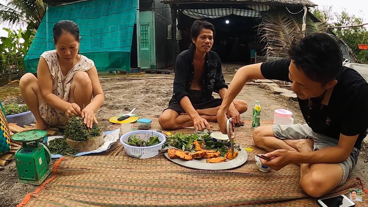 Cool Western Afternoon Grilled Lai Rai Meat