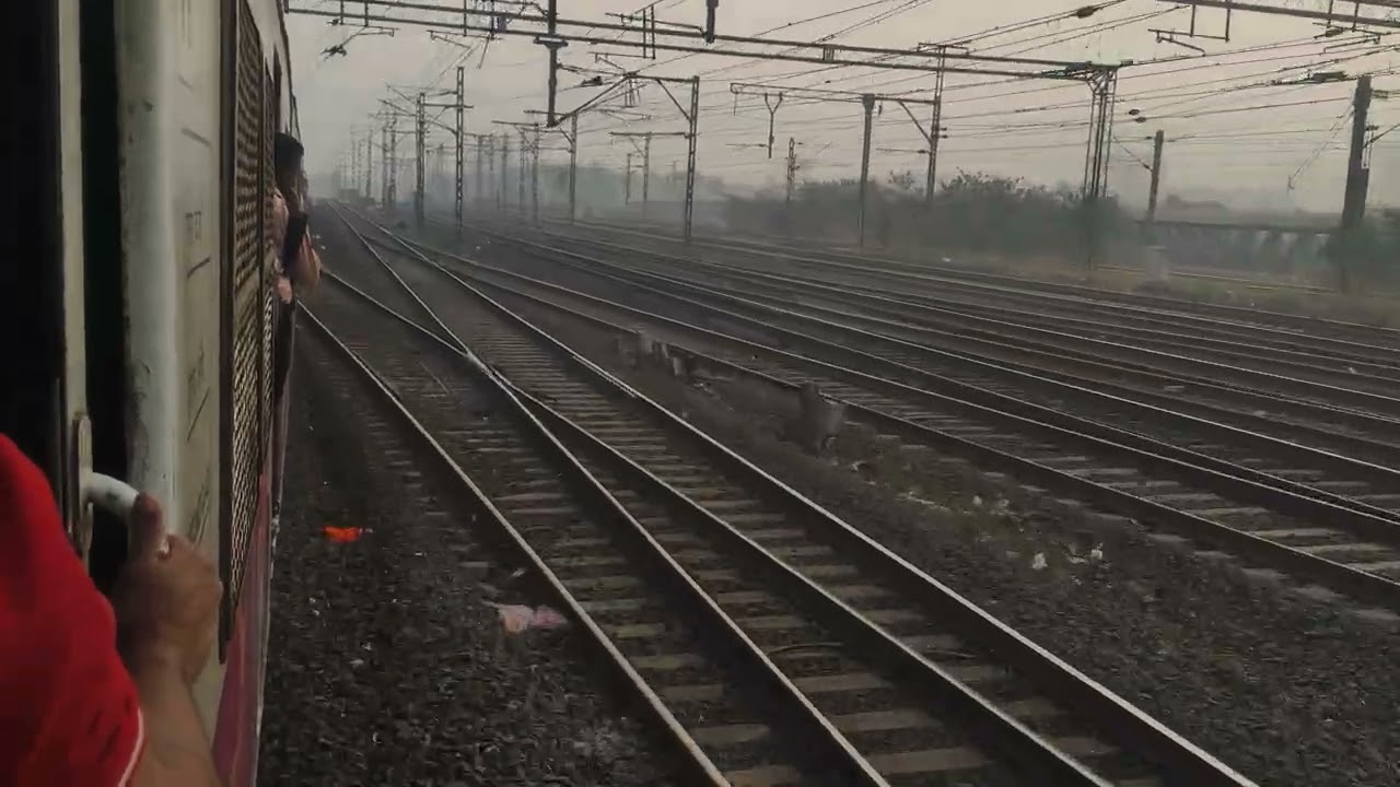 Titwala Fast Local Departure form Thane Railway Station 
