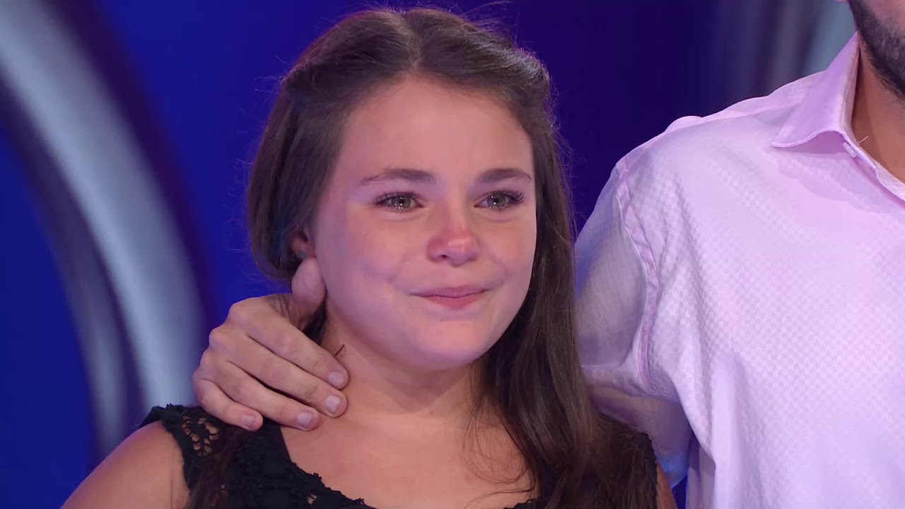 Julieta le cantó a su padre y emocionó a todos con su dulzura