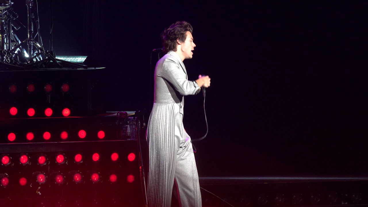 Harry Styles - Medicine (Sacramento 7/9/2018)