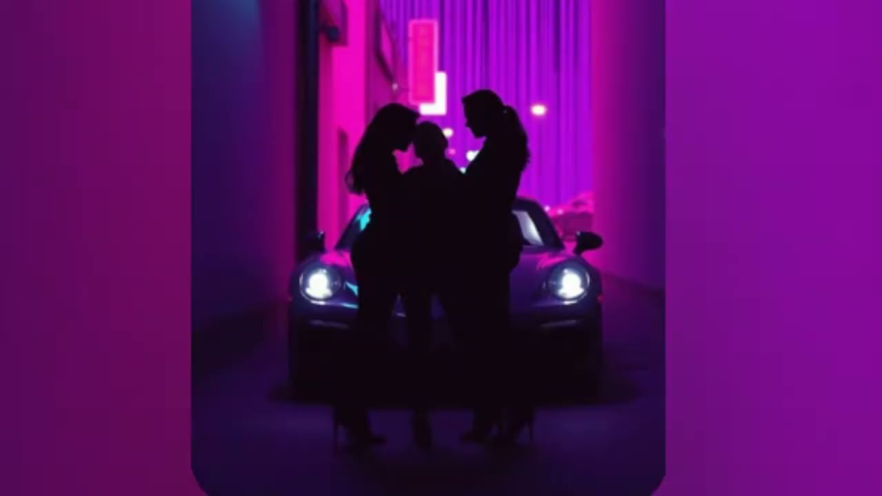 Javier Y Sus Dos MUjeres
