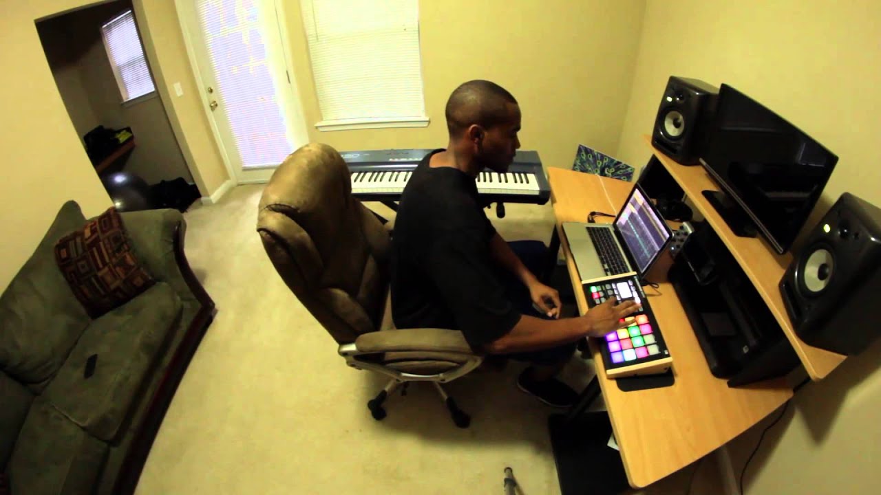 Grimy Beat On Native Instruments Maschine Mikro