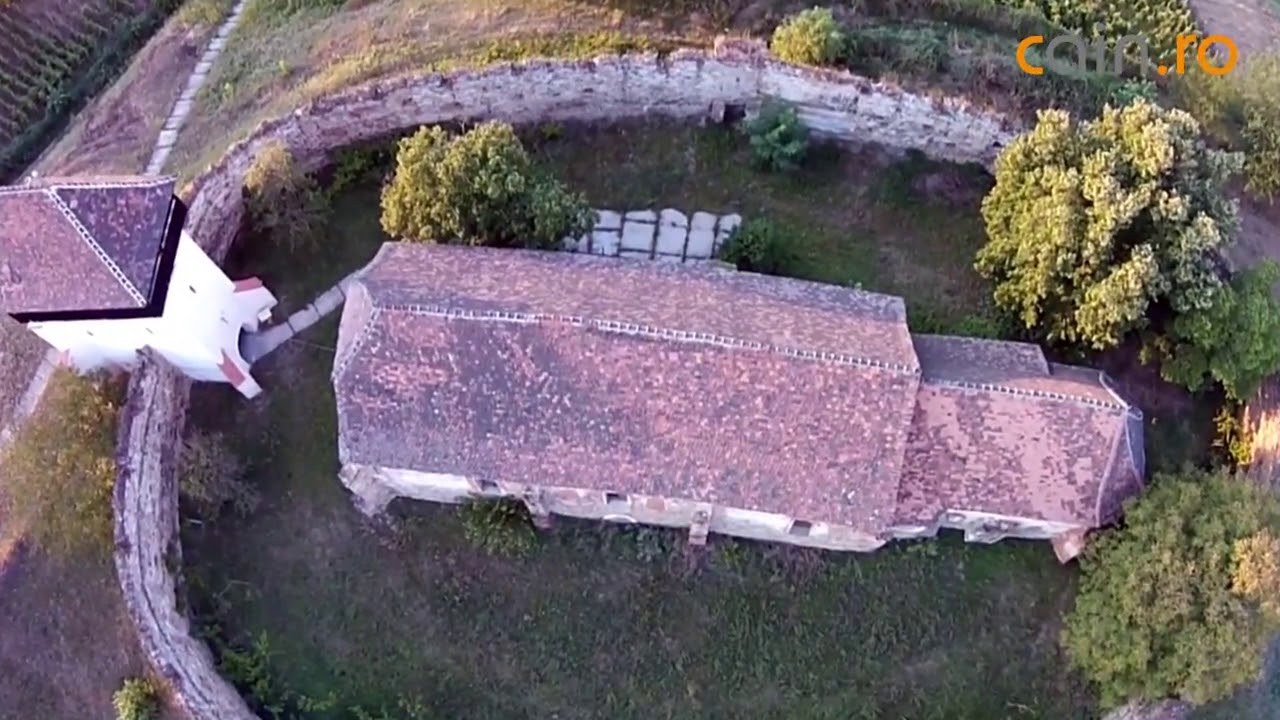 Biserica fortificată din Țapu