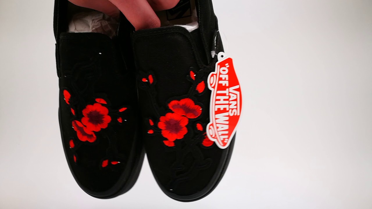Vans Custom Slip-On Japan's Spring Flower par Double G Customs