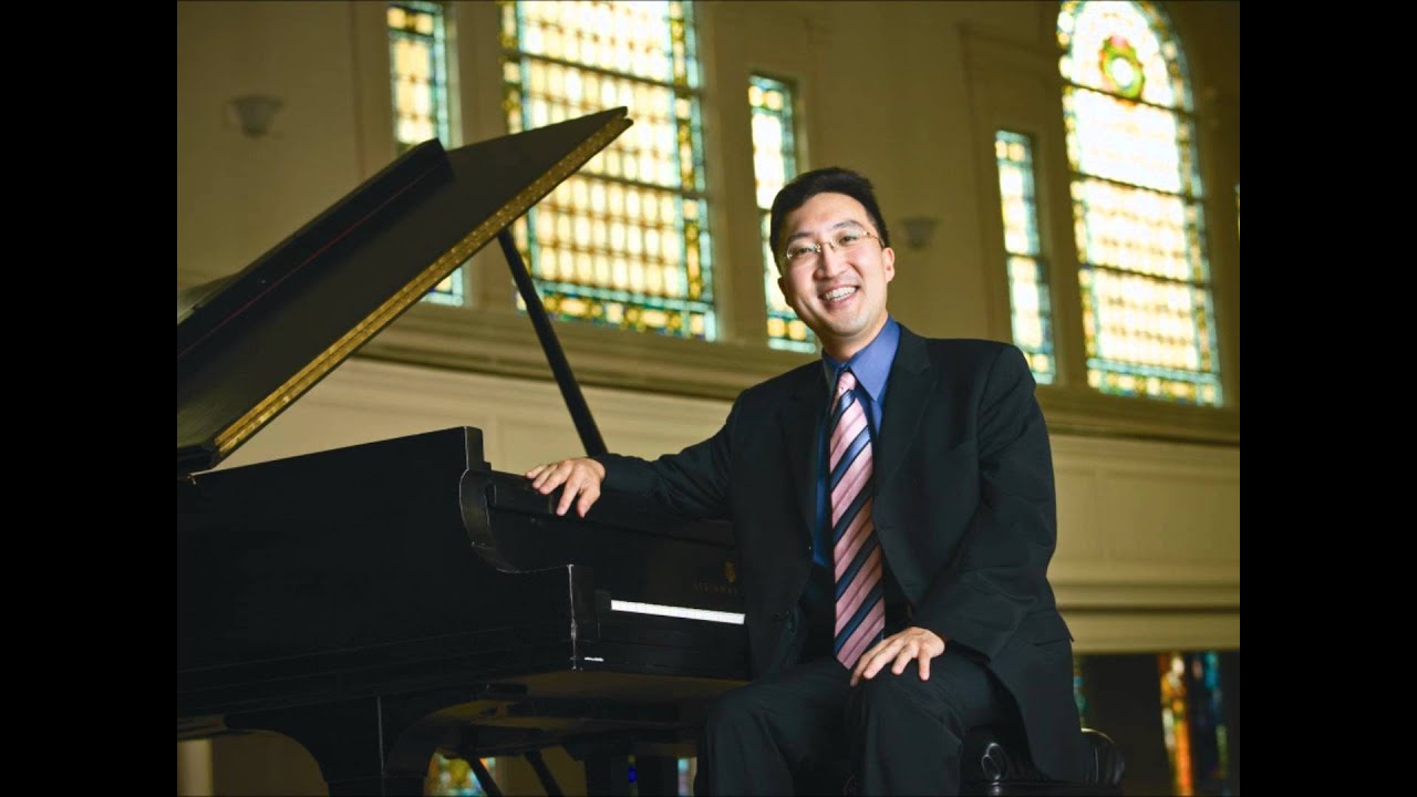 Pianist Michael Kim plays Rachmaninoff Concerto no. 3
