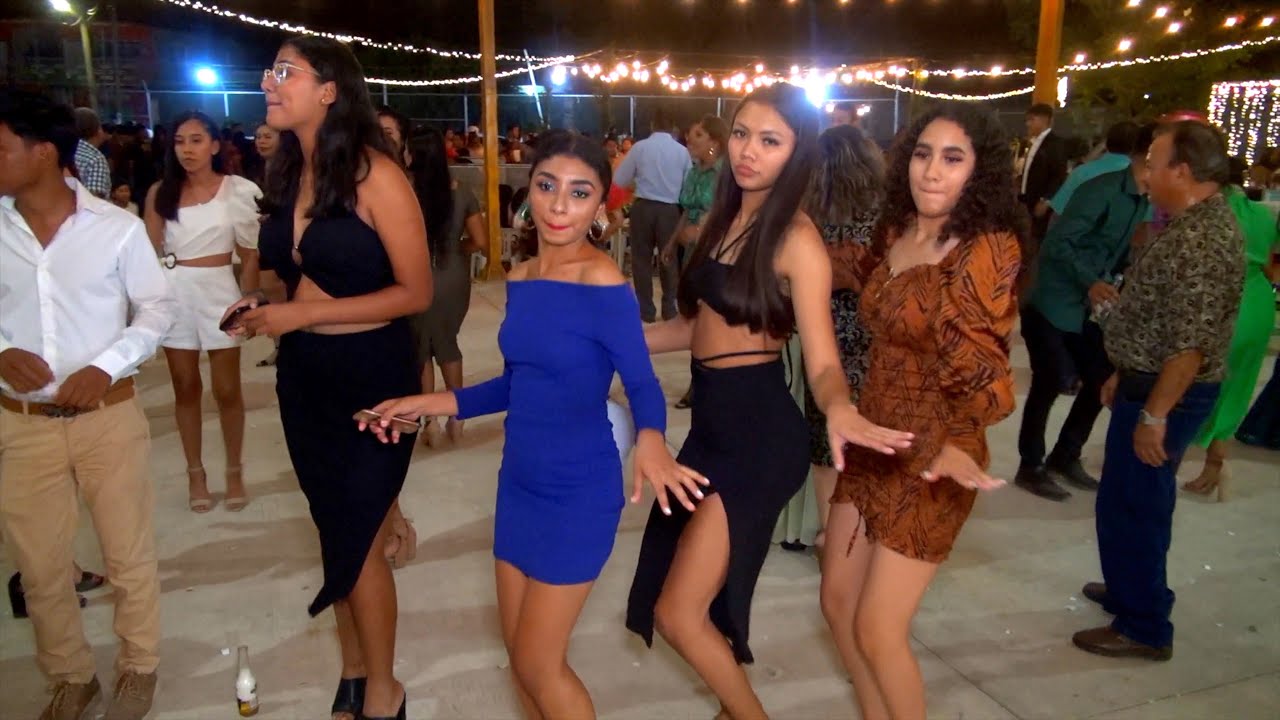 Que bonito bailan la gente de san marcos guerrero