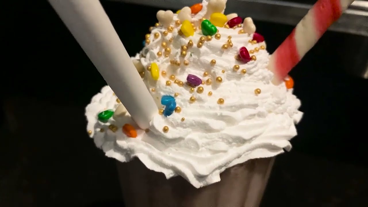 OREO FREAK SHAKE