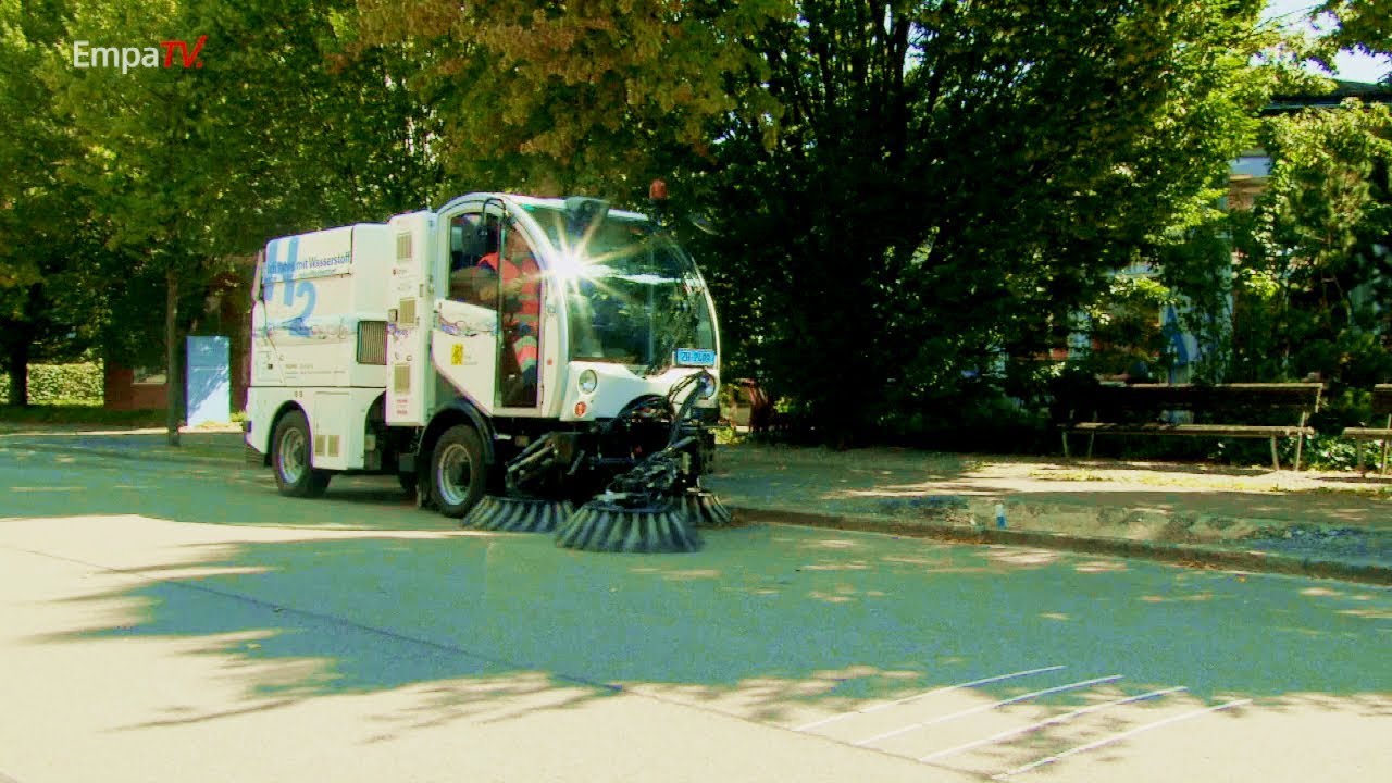 Welt-Premiere: ein Kehrfahrzeug mit Wasserstoffantrieb