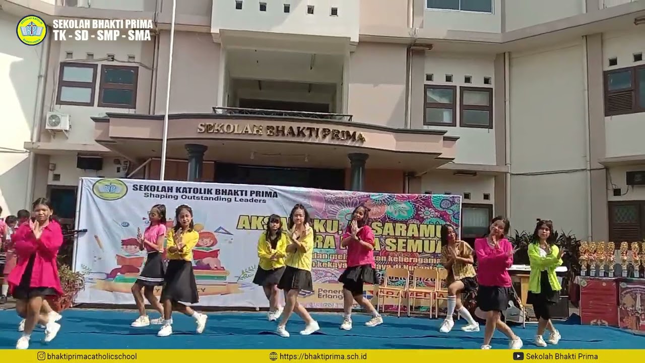 Peringatan Bulan Bahasa Sekolah Bhakti Prima - Dance Performance by SMP Bhakti Prima Pamulang