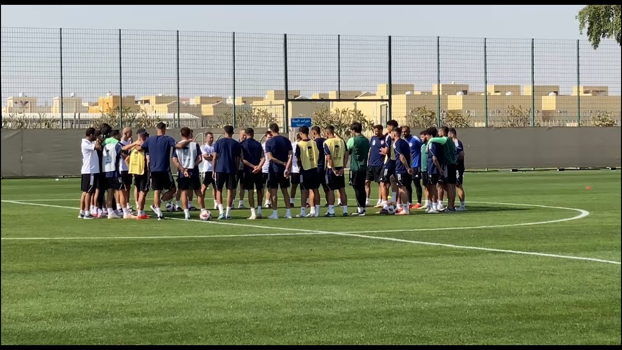 منتخبنا الوطني يخوض وحدة تدريبية استشفائية صباحية تحضيراً للقاء فيتنام الاربعاء المقبل.