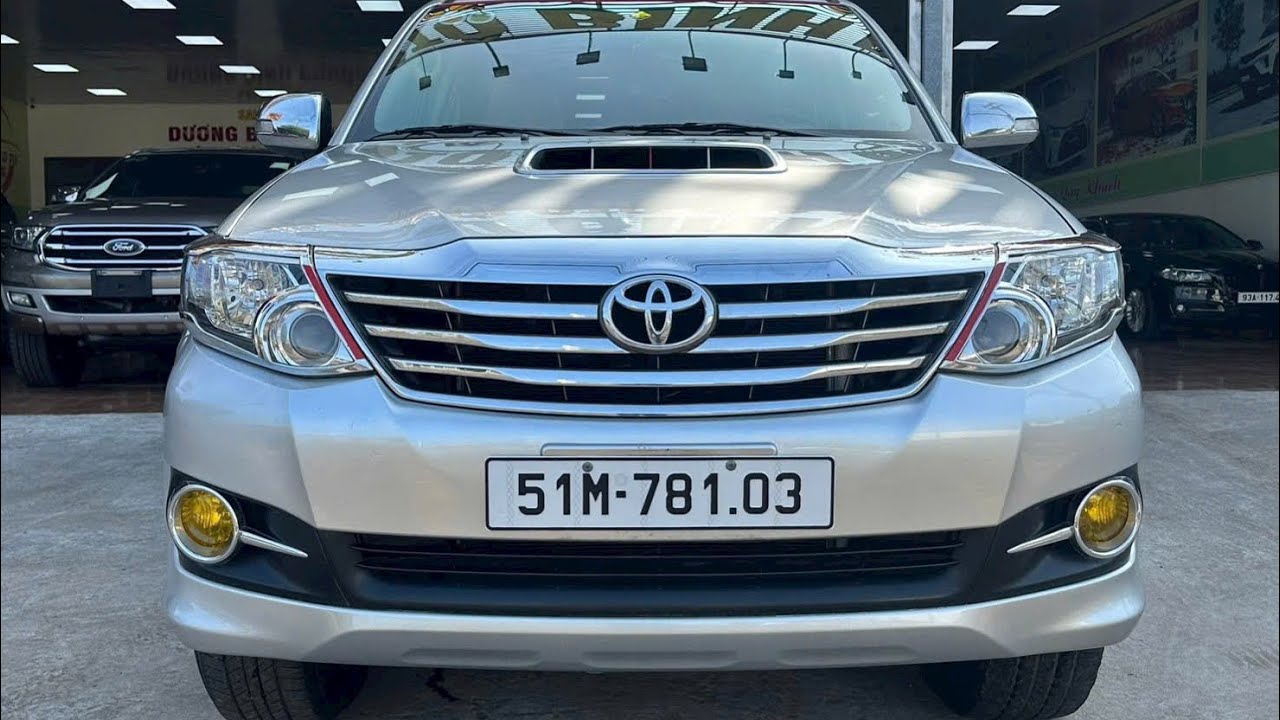 Toyota Fortuner 2016 máy dầu rất đẹp.1 chủ sử dụng từ mới đi gia đình Liên Hệ:096 488 1021 em Sanh