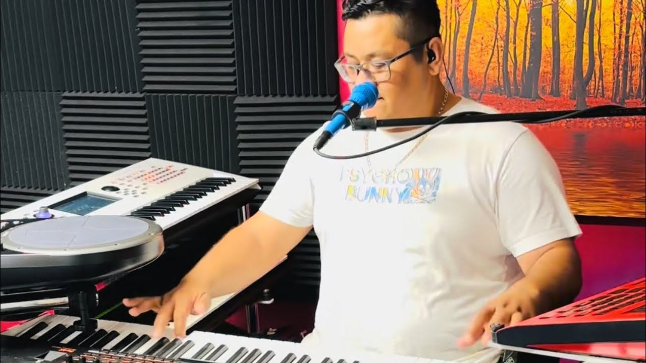 ￼ Alfonso Jordan en mi ensayo ￼en live ￼ Menea menea ￼