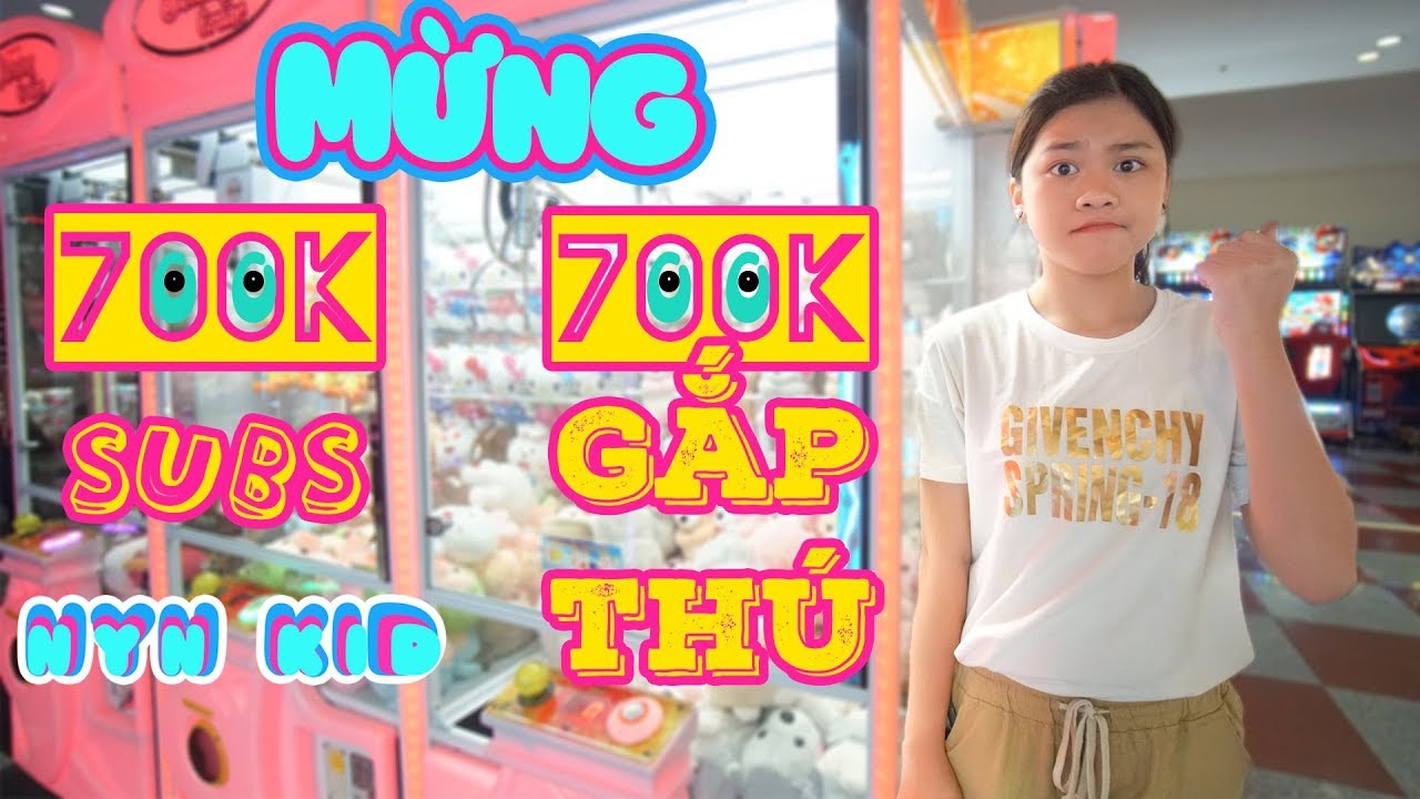 YẾN NHI CHÀO MỪNG KÊNH ĐẠT ĐƯỢC 700K SUBS VỚI 700K GẮP THÚ TẠI AEON TÂN PHÚ