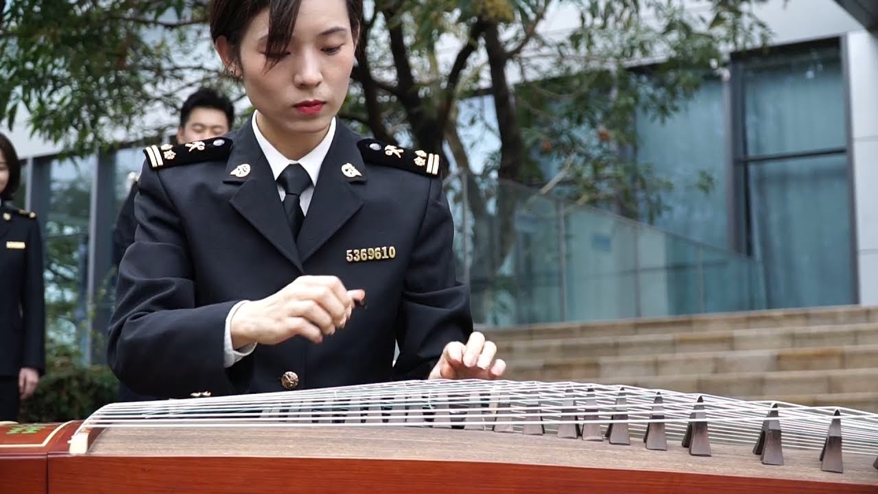 广东海关：我和我的祖国「快闪」︱Guangdong Customs, China