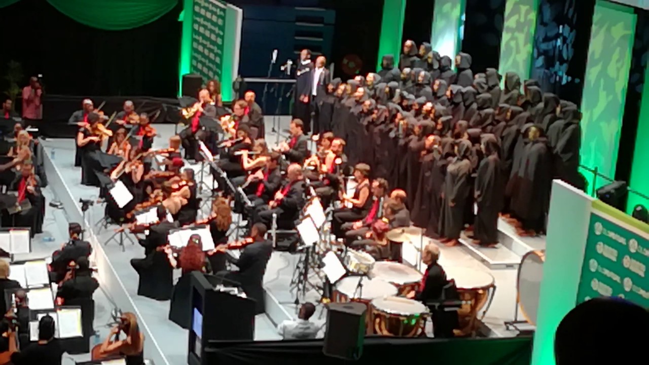 North West University Choir - Voici des roses /  Songe de Faust
