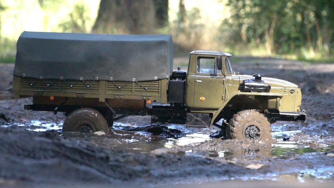 4х4 УРАЛ Дым, свет, звук, салон, двери открываются  самодельный радиоуправляемый.  Обзор  трофи RC