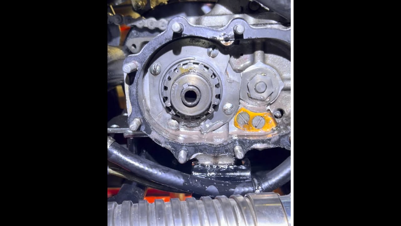 Changement des bagues du carter de kick Panhead HD