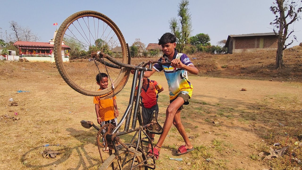 RAHUL Ne CYCLE Utha Di 😂  