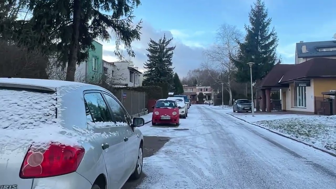 Walking in snowfall ❄️ | Winter in Poland 🇵🇱 | freezing weather | TRAVEL ALONE