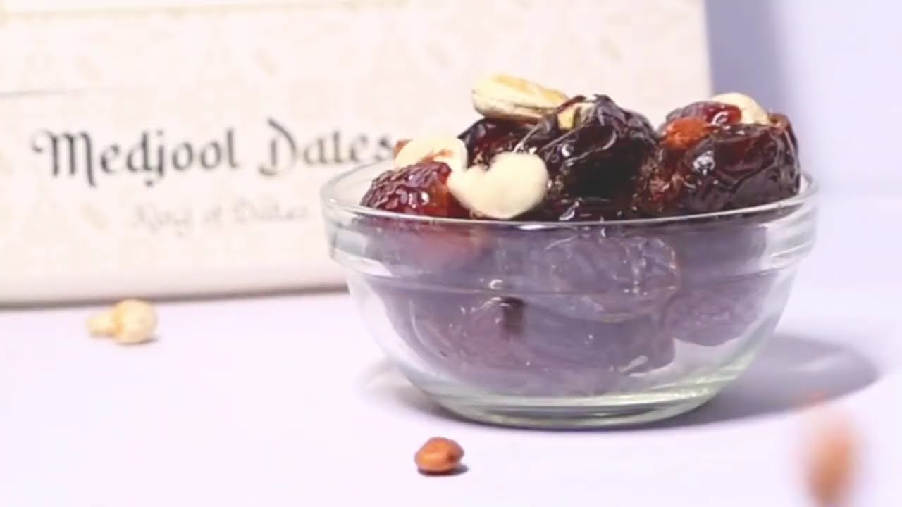 ✨ Premium Medjool Dates with Golden Cashews & Almonds | 100% Organic 500g Luxury Box ✨