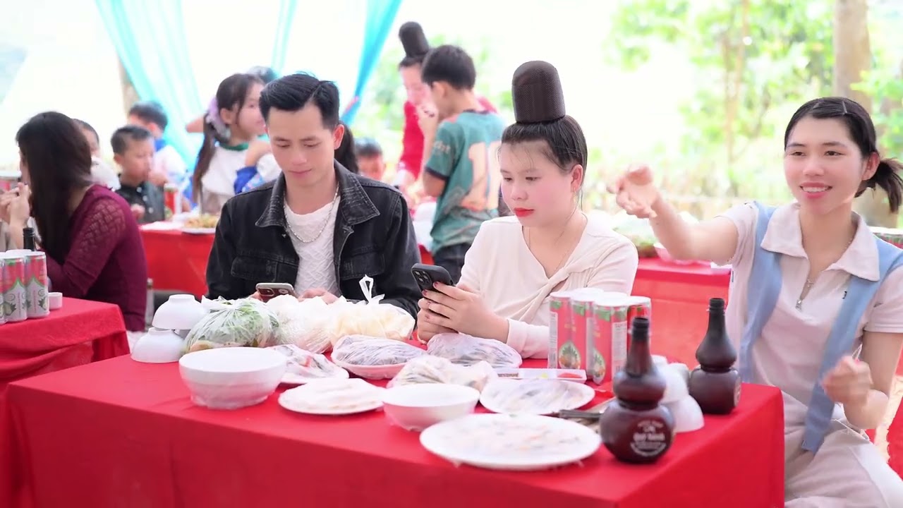 TOÀN CẢNH LỄ THÀNH HÔN CR TUẤN MINH - HÀ VI TẠI TƯ GIA NHÀ TRAI BẢN PỊN BAN XÃ CHIỀNG PHUNG CŨ 