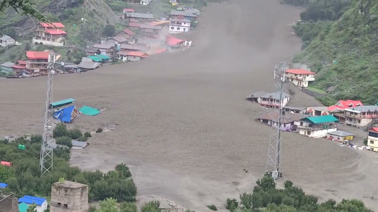 Cloudburst in Dharali near Harshil, Uttarkashi – Flash Floods Drench Village | Aug 2025