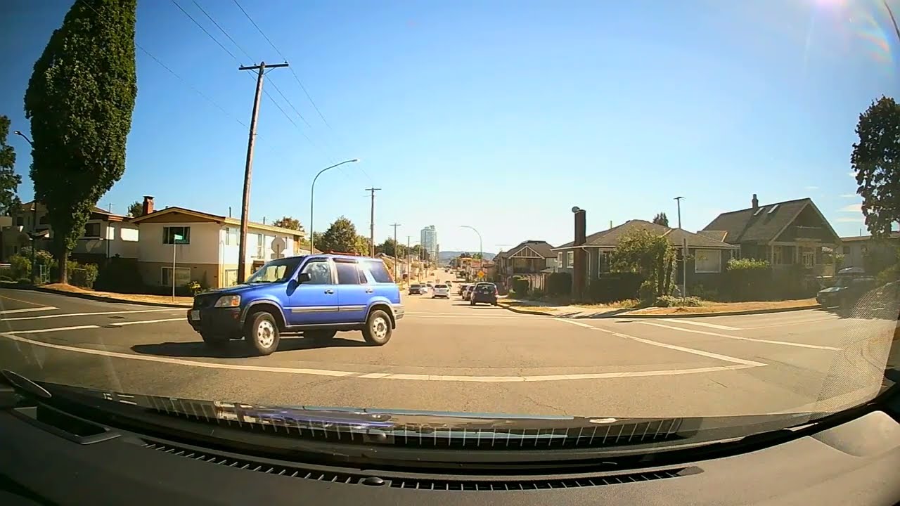 Beginner Driving Lesson: 4-Way Stops in Canada