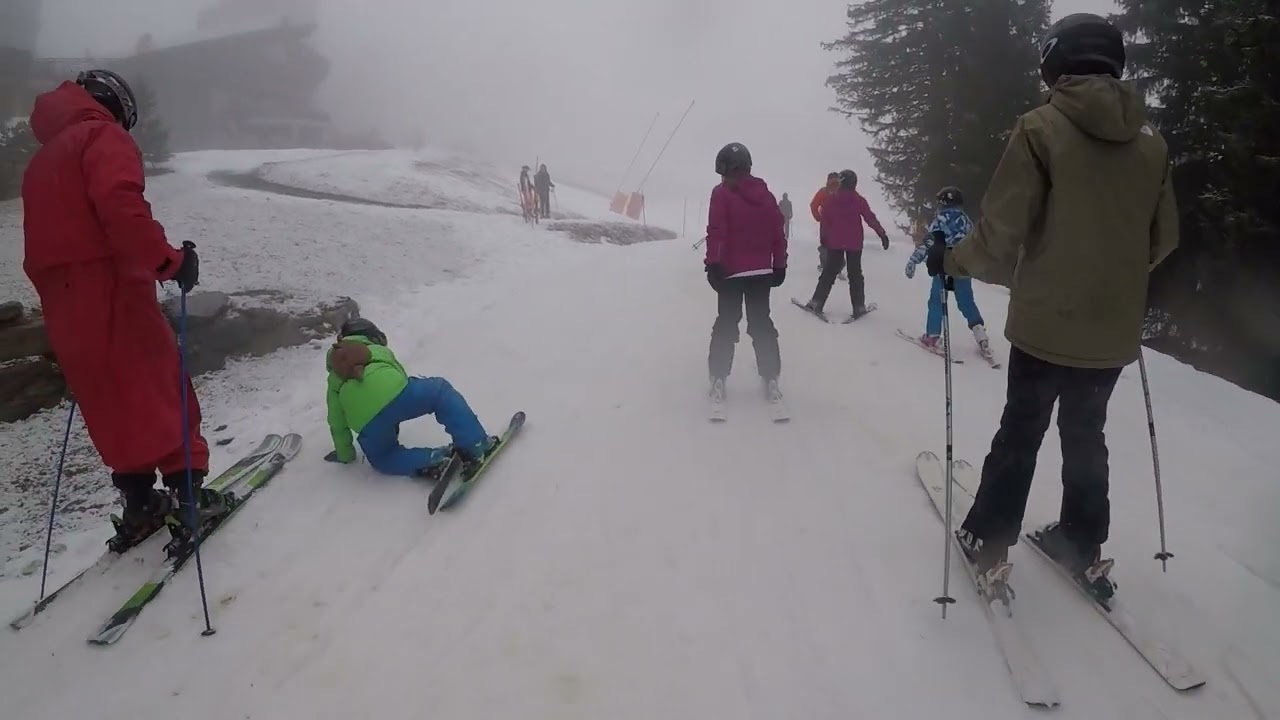 Avoriaz 03.01.23, Rosie doing Proclou in the fog and poor snow conditions.