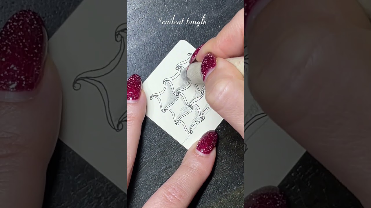 Cadent tangle on bijou tile #zendoodling #zentangle #drawing #урокирисования
