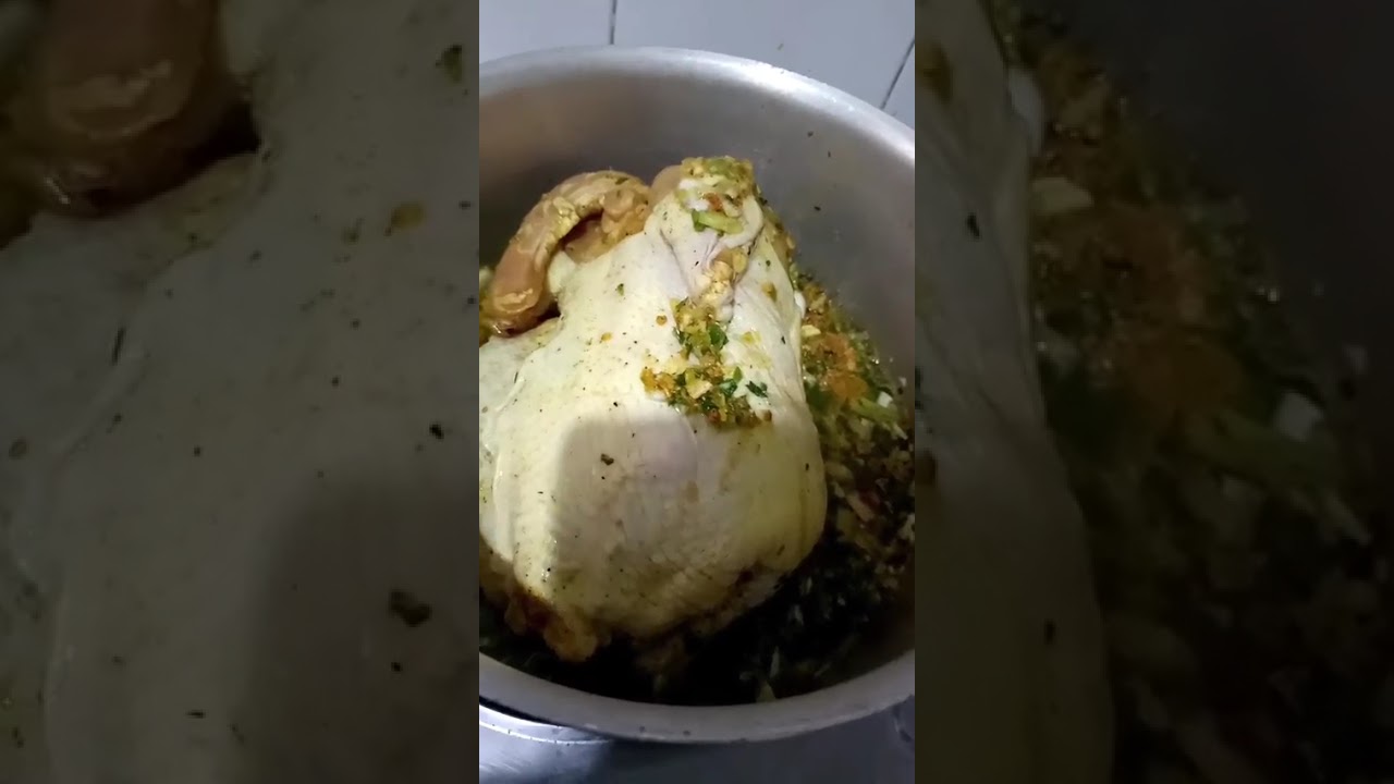 طريقة تحضير دجاجة محمرة مع المرق مع أم ريان من المغرب