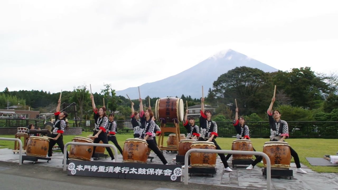 重須孝行太鼓@富士山白糸の滝テラス