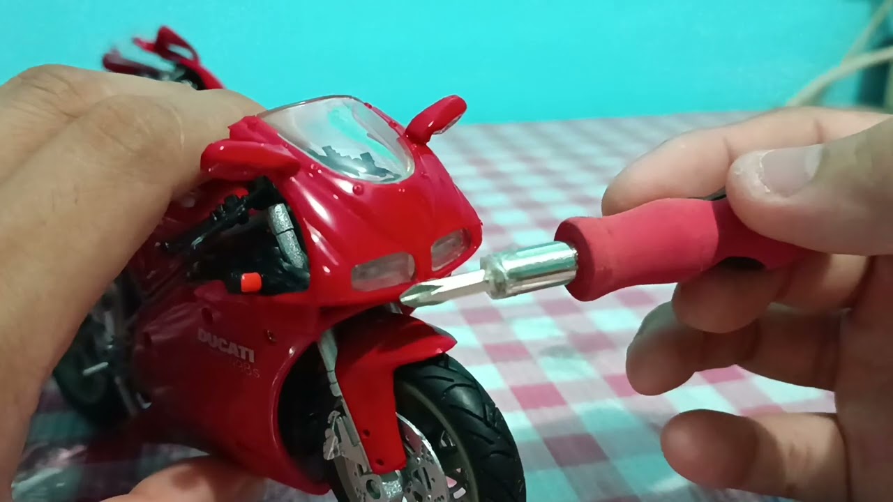 Diecast / Miniatur motor merk Newray Ducati 998s & Ducati 999 skala 1:12