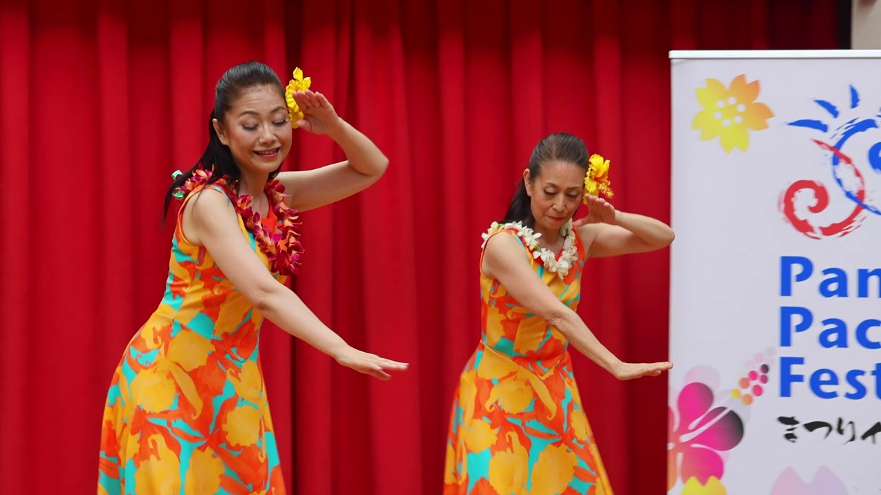 Na Pua Hoaloha Shares Hula Love 🌺 &ldquo;He Mele No Hina&rdquo; Performance | Ala Moana 2025 [4K]