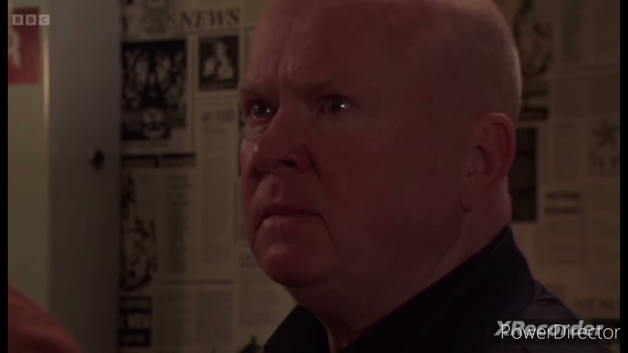 EastEnders: Phil Mitchell vs Keanu And Karen Taylor (7th December 2023)