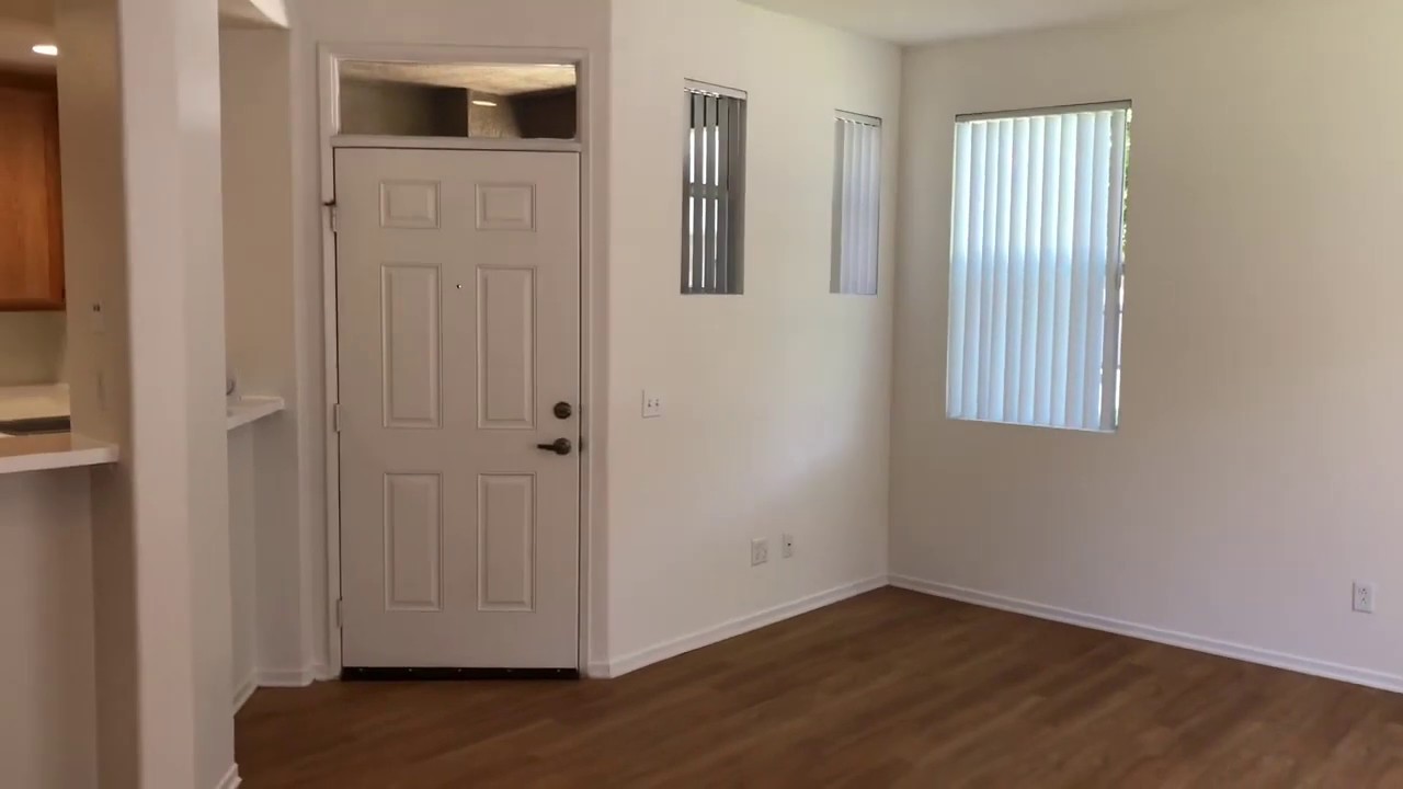 The Oaks Apartments - Santa Clarita - Darlington - Classic Oak First Floor