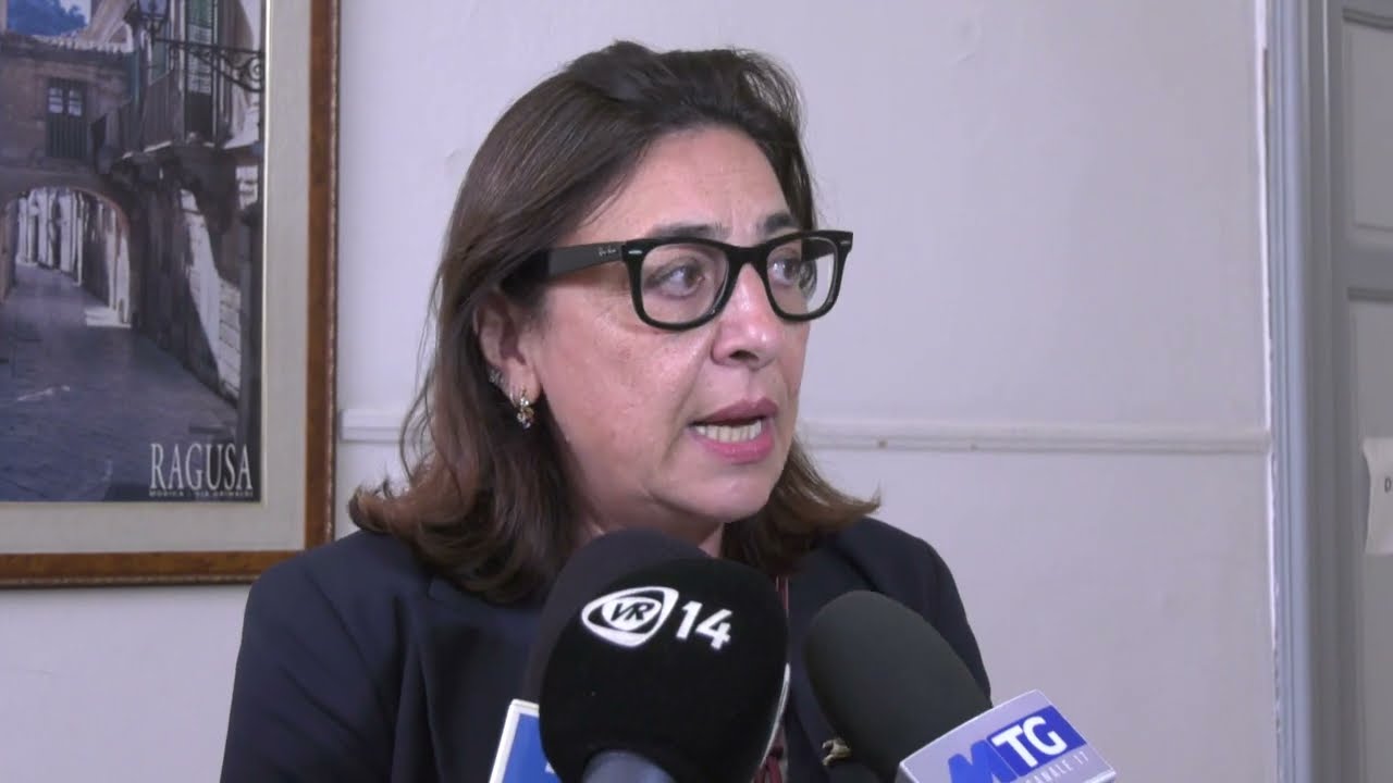 MODICA - INSULTI MONISTERI, CANCELLATO PROFILO AUTORE