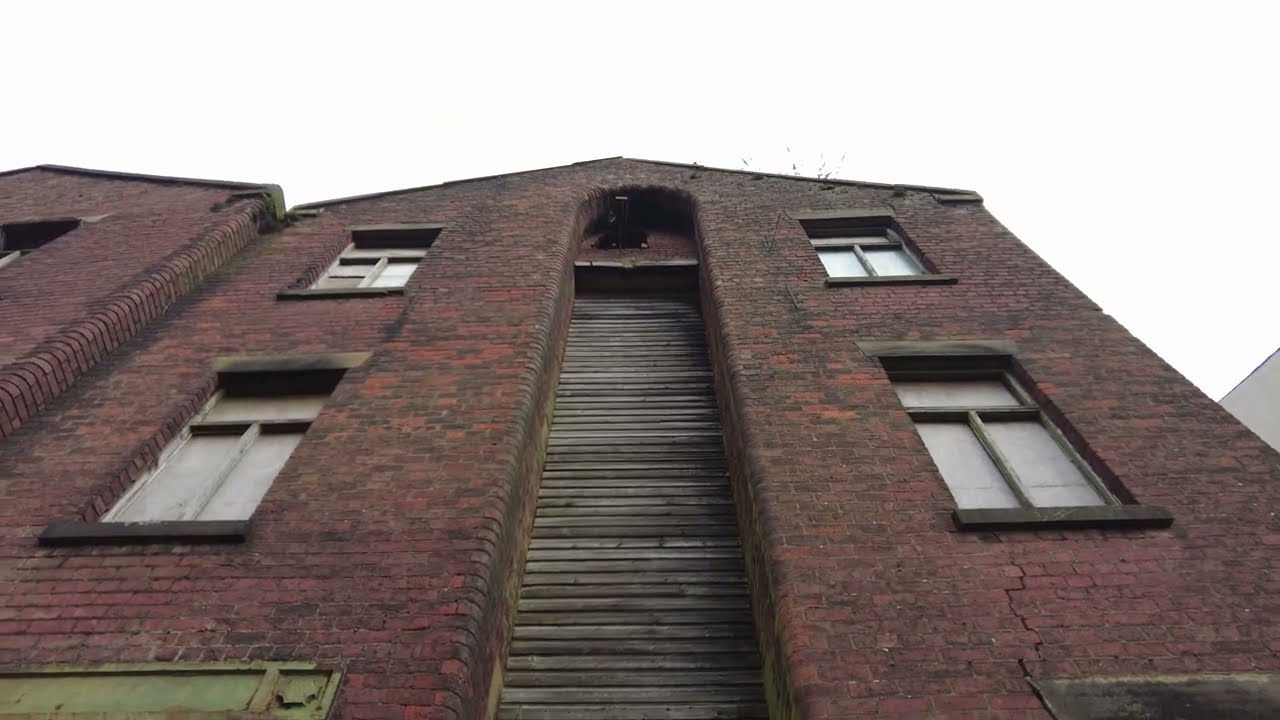 🔴Preston: Exploring St. John's Minster, Churchyard and The Warehouse(s) February 2022