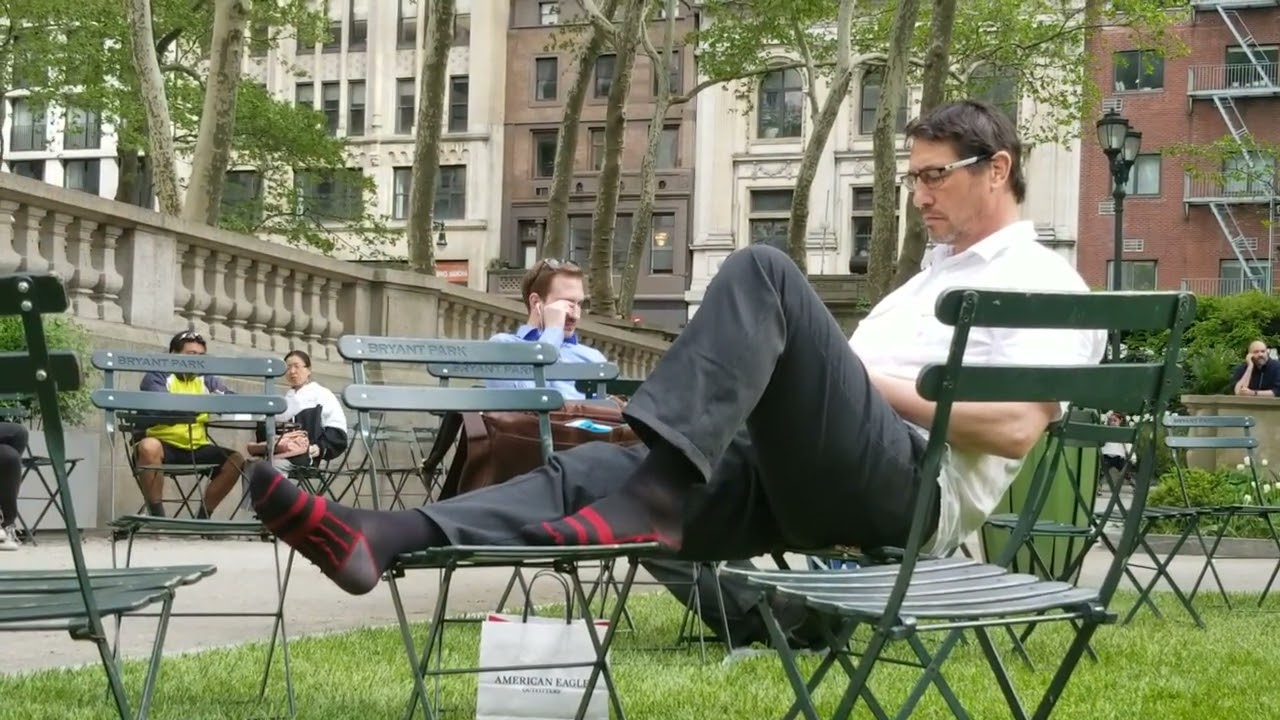 Euro Tourist AIrs Out Sweaty Cyclist Socks