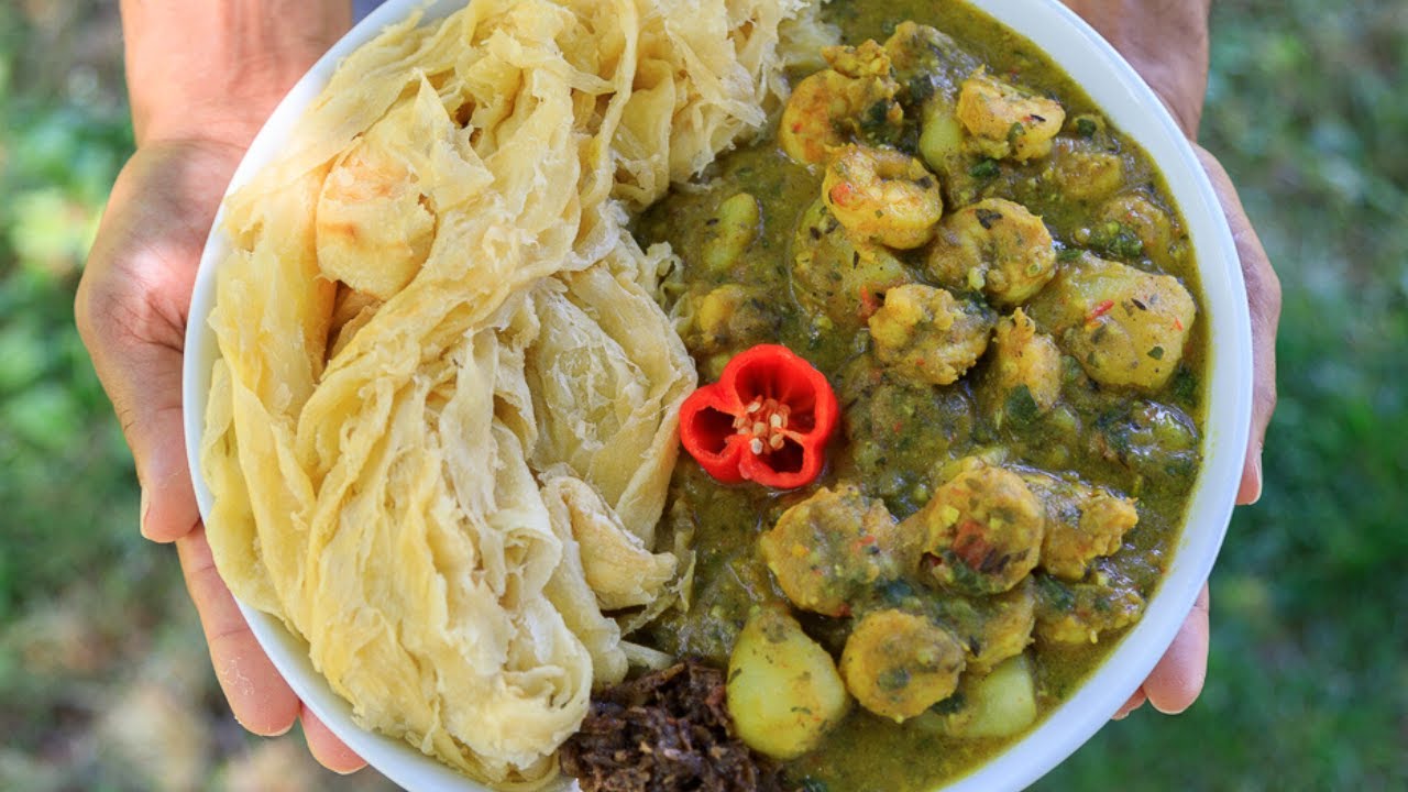 DELICIOUS Curry Shrimp and Potato with Paratha Roti