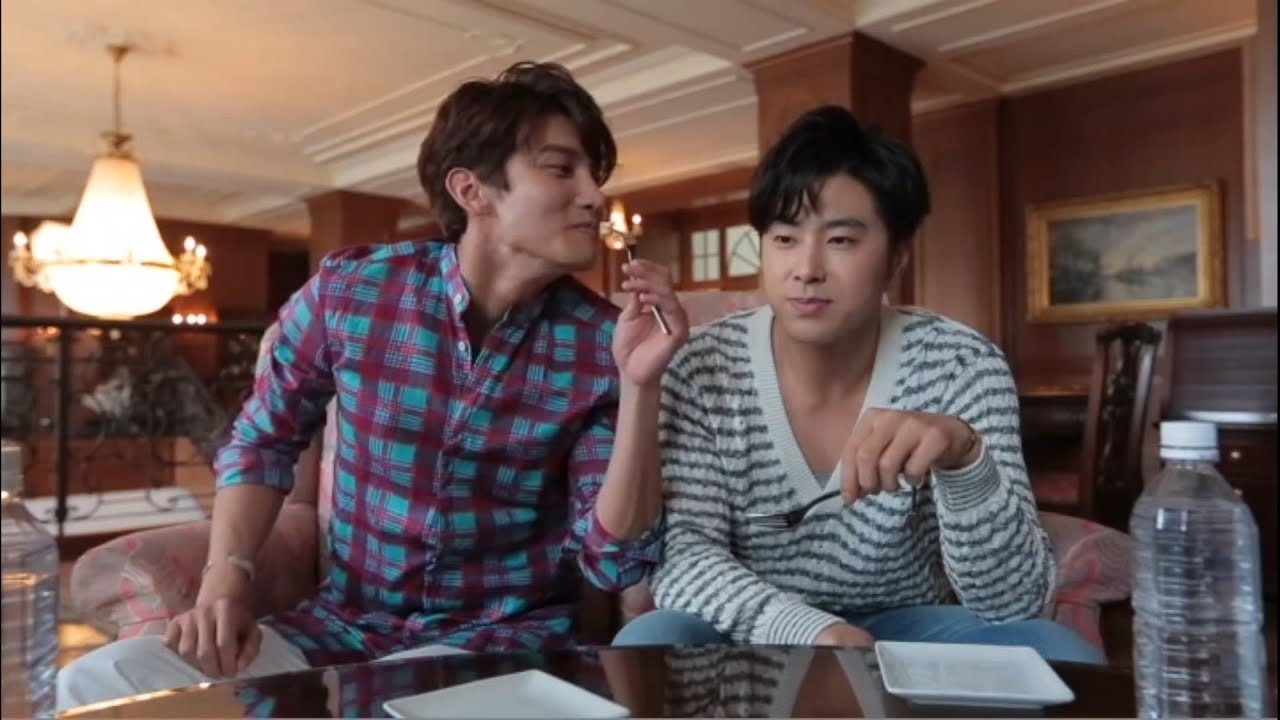 東方神起 Mission Card 01 - 45 (2011.10.21 - 2015.07.03)