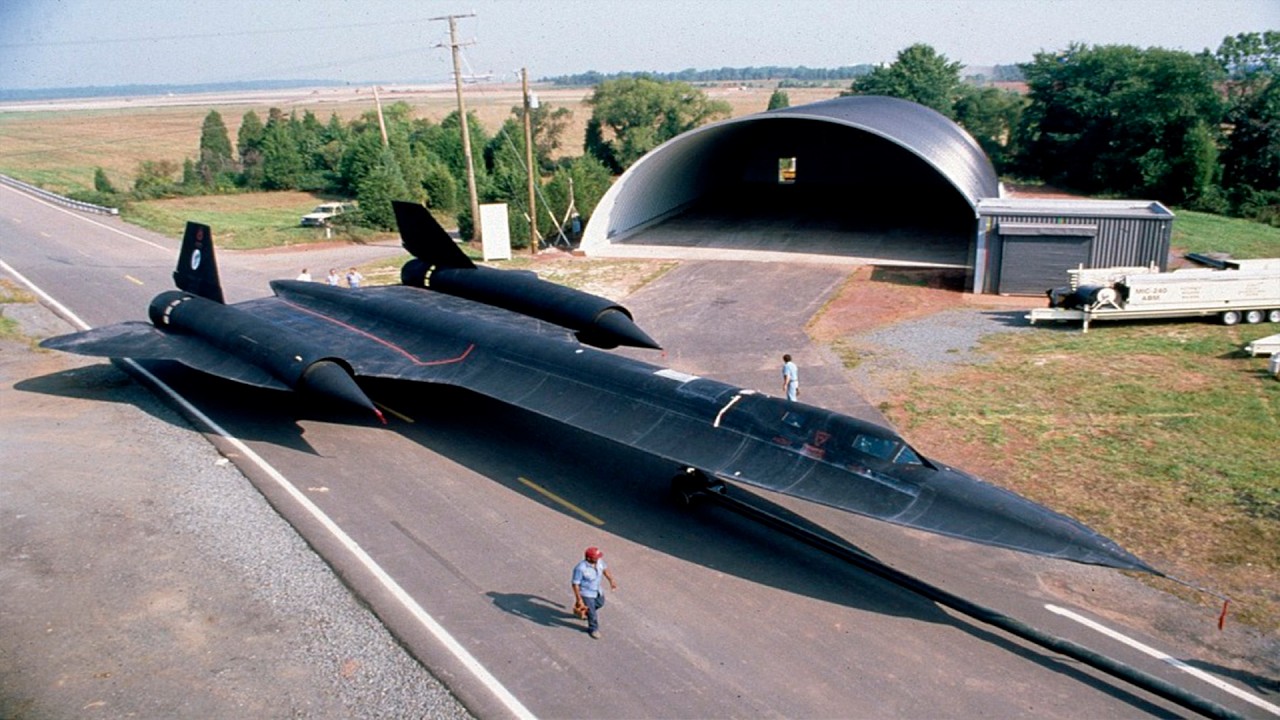Самолёт, который слышали на земле, но не видели в небе. SR-71 набирал скорость быстрее пули.
