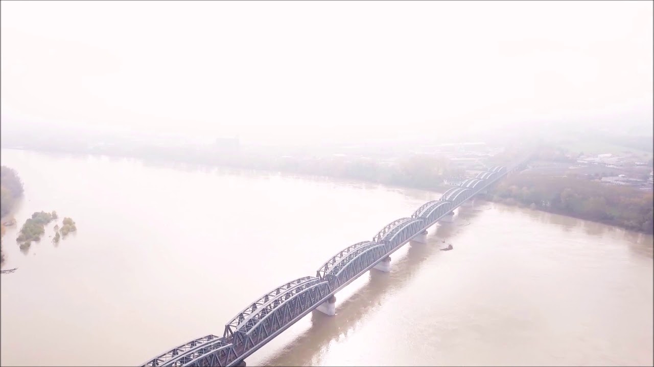 Il ponte sul Po tra Ostiglia e Revere