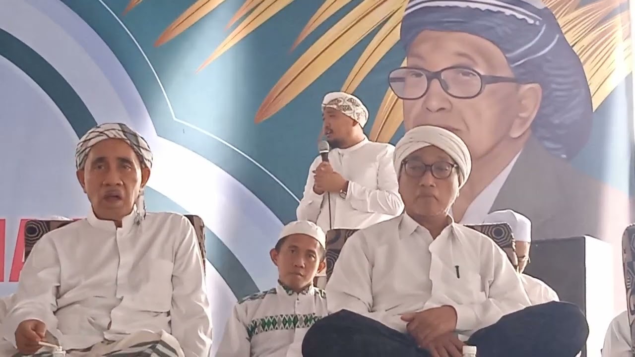 Sambutan RKH. Abdullah Hanani Basyamka di haul KH. Abdullah Yaqien mlokorejo.