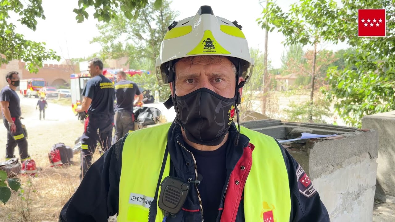 Servicios de emergencia en caída a pozo de un trabajador