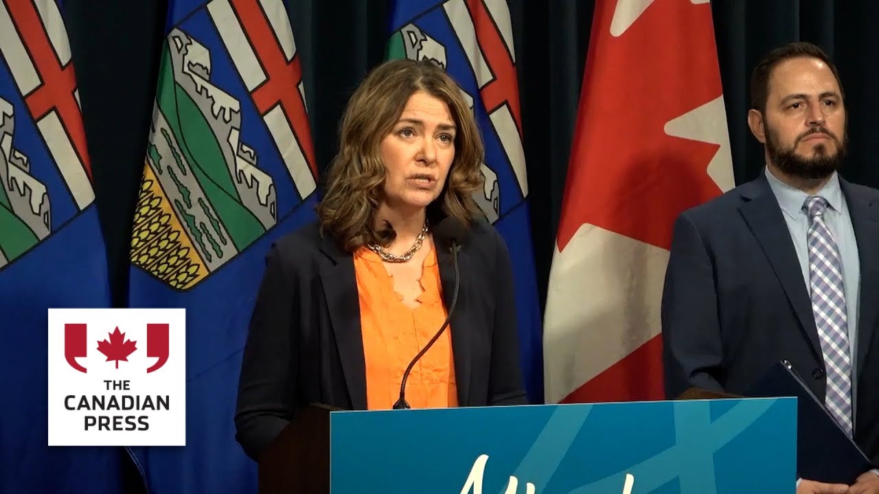 Alberta to offer DIY curriculum, money to parents if teachers strike