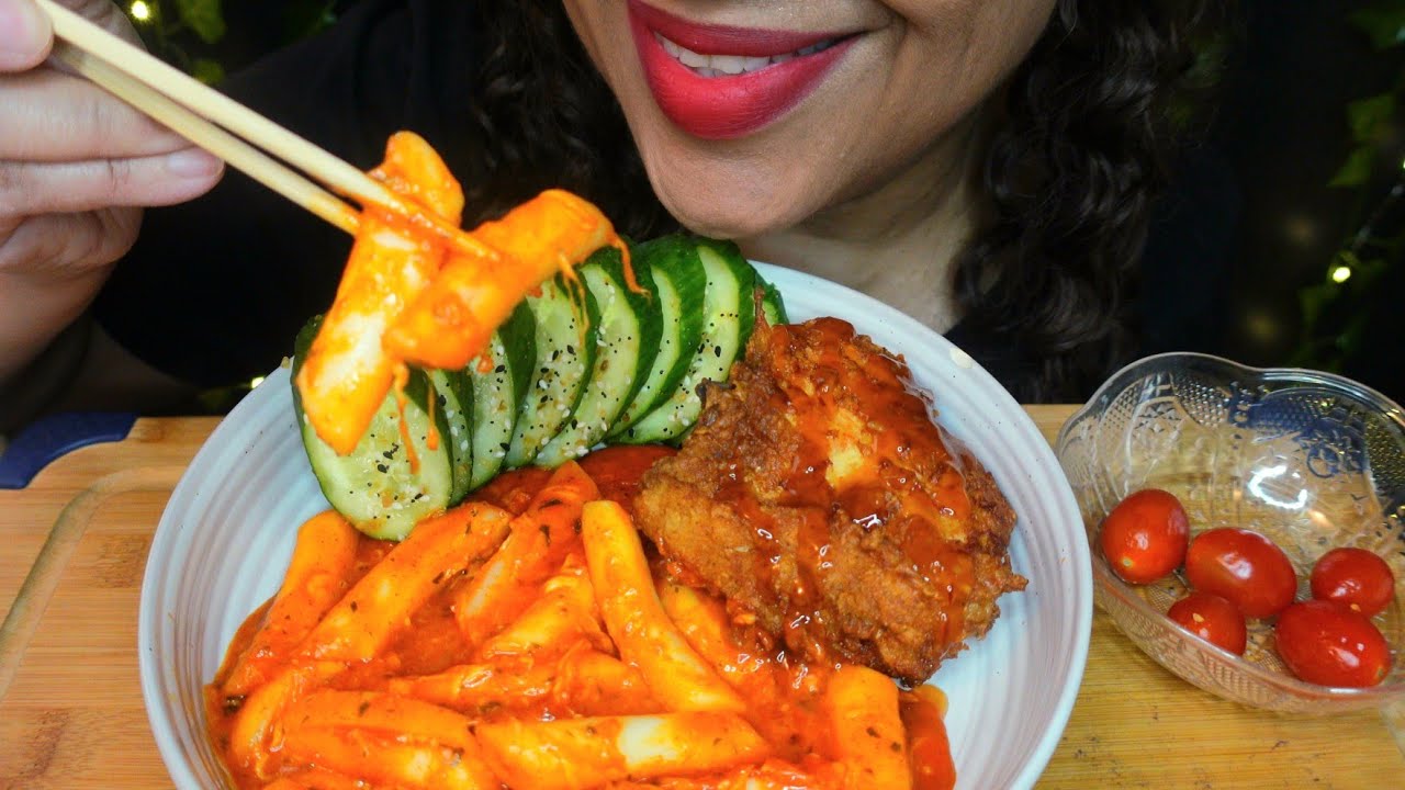 ASMR Korean Topokki (Cheesy Rice Cakes), Fried Chicken | Eating Sounds