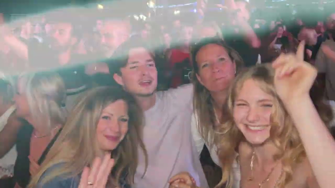 Les Schatzi & Tom Mathis - SOA 2025 - Quand Elle Danse