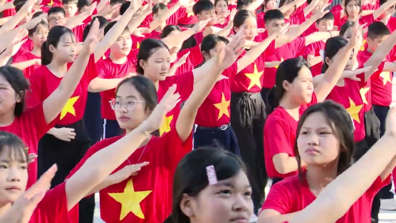 THCS XUÂN NỘN ĐỒNG DIỄN DÂN VŨ VIẾT TIẾP CÂU CHUYỆN HÒA BÌNH